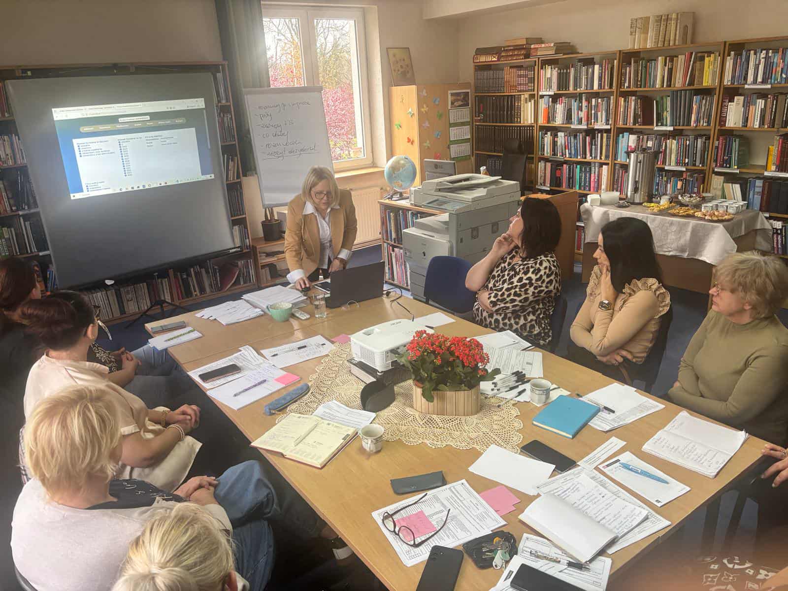 946a50db-225d-402b-8d38-d9ac6e85a454